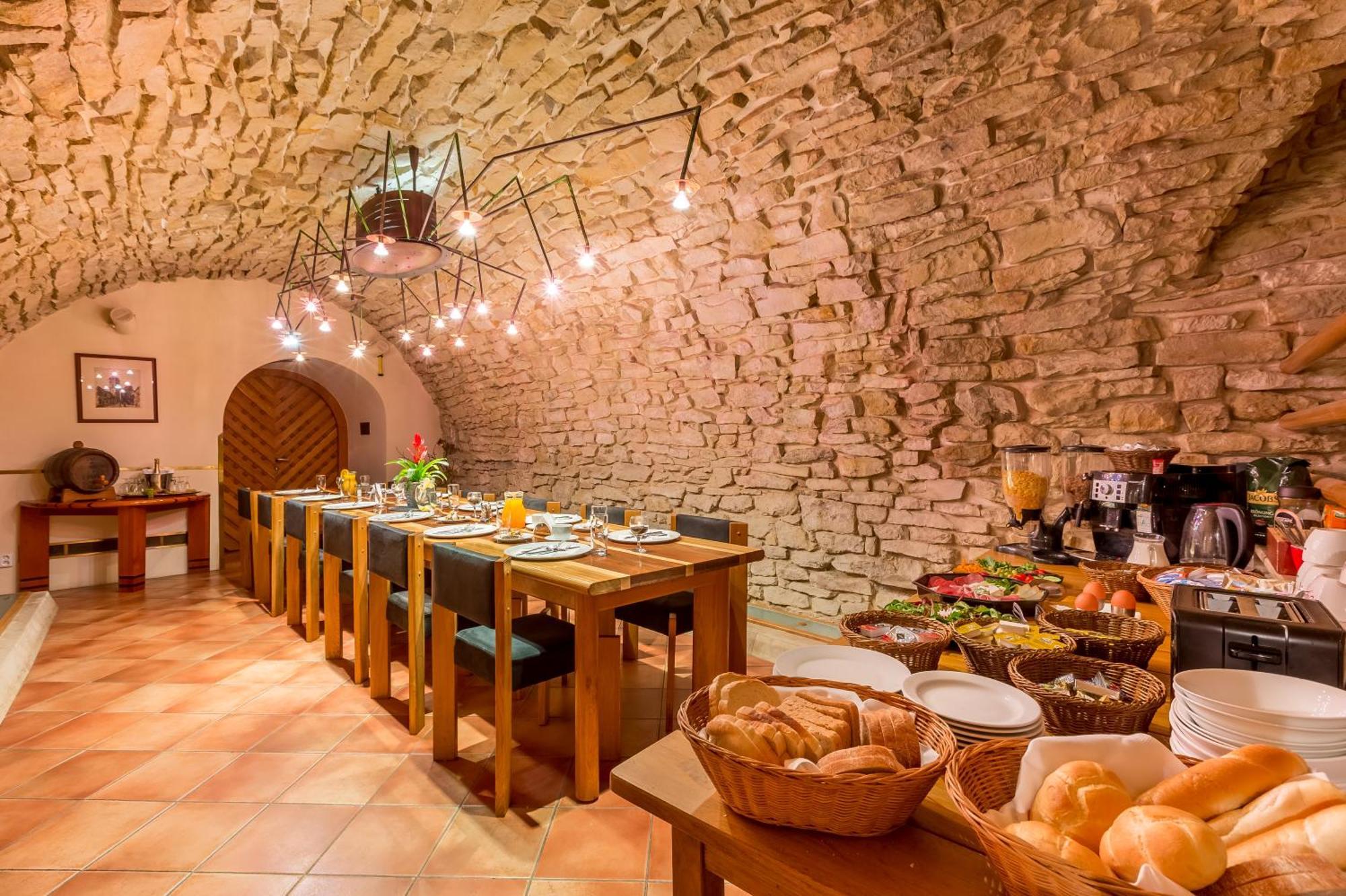 Hotel U Rytire Mělník Dış mekan fotoğraf