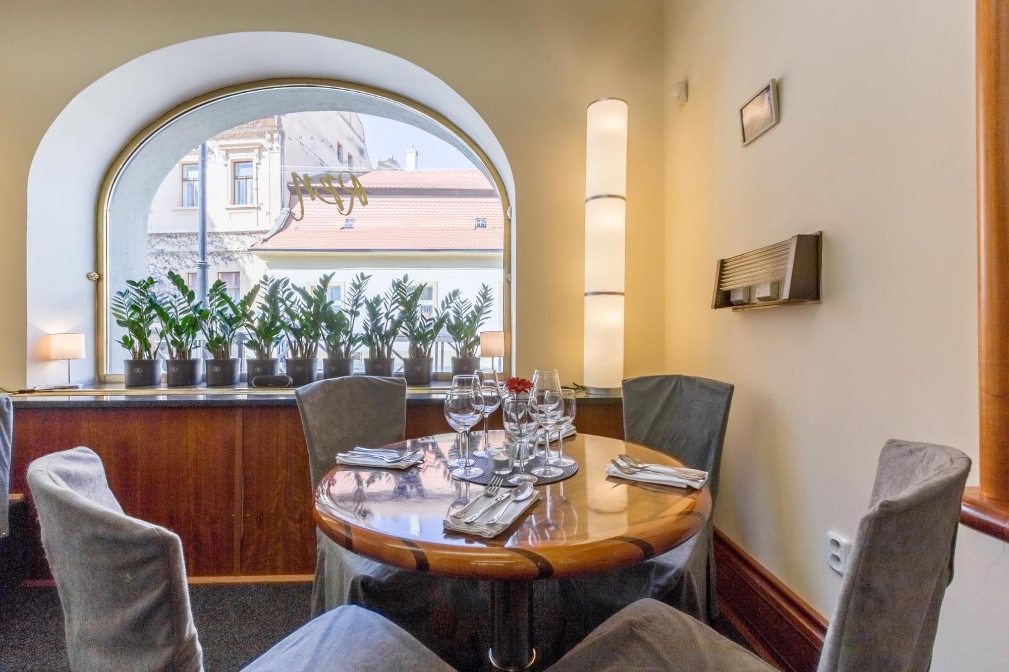 Hotel U Rytire Mělník Dış mekan fotoğraf